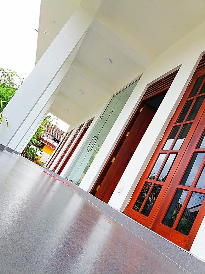A&B Resort Negombo Kudapaduwa Εξωτερικό φωτογραφία