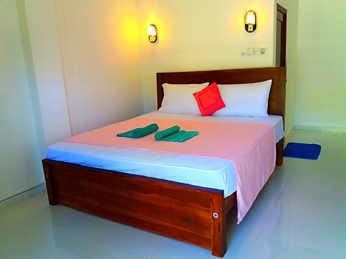 A&B Resort Negombo Kudapaduwa Εξωτερικό φωτογραφία