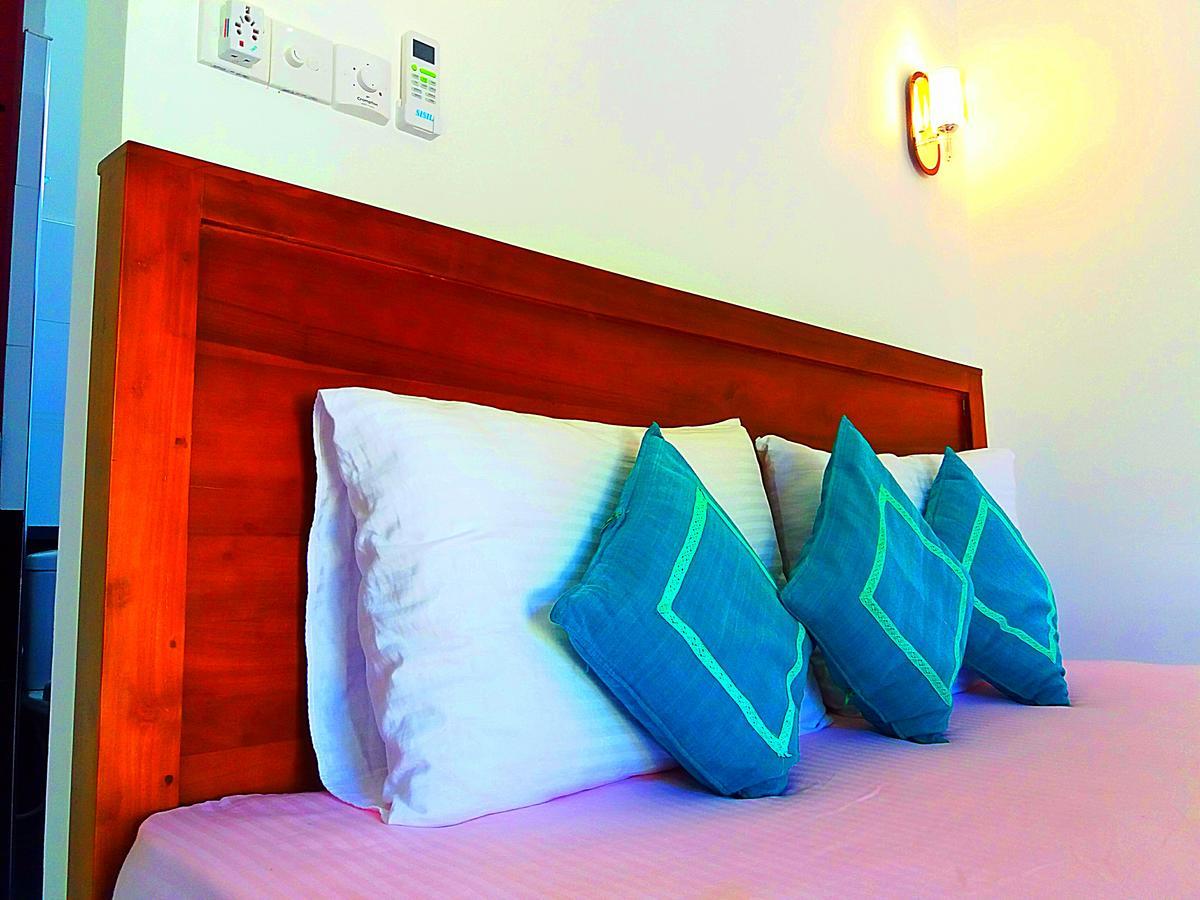 A&B Resort Negombo Kudapaduwa Εξωτερικό φωτογραφία