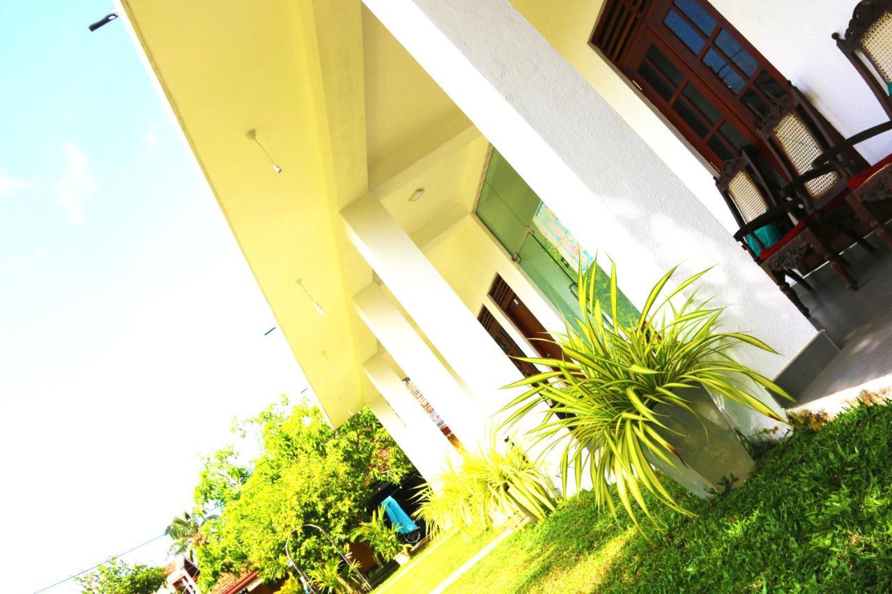A&B Resort Negombo Kudapaduwa Εξωτερικό φωτογραφία
