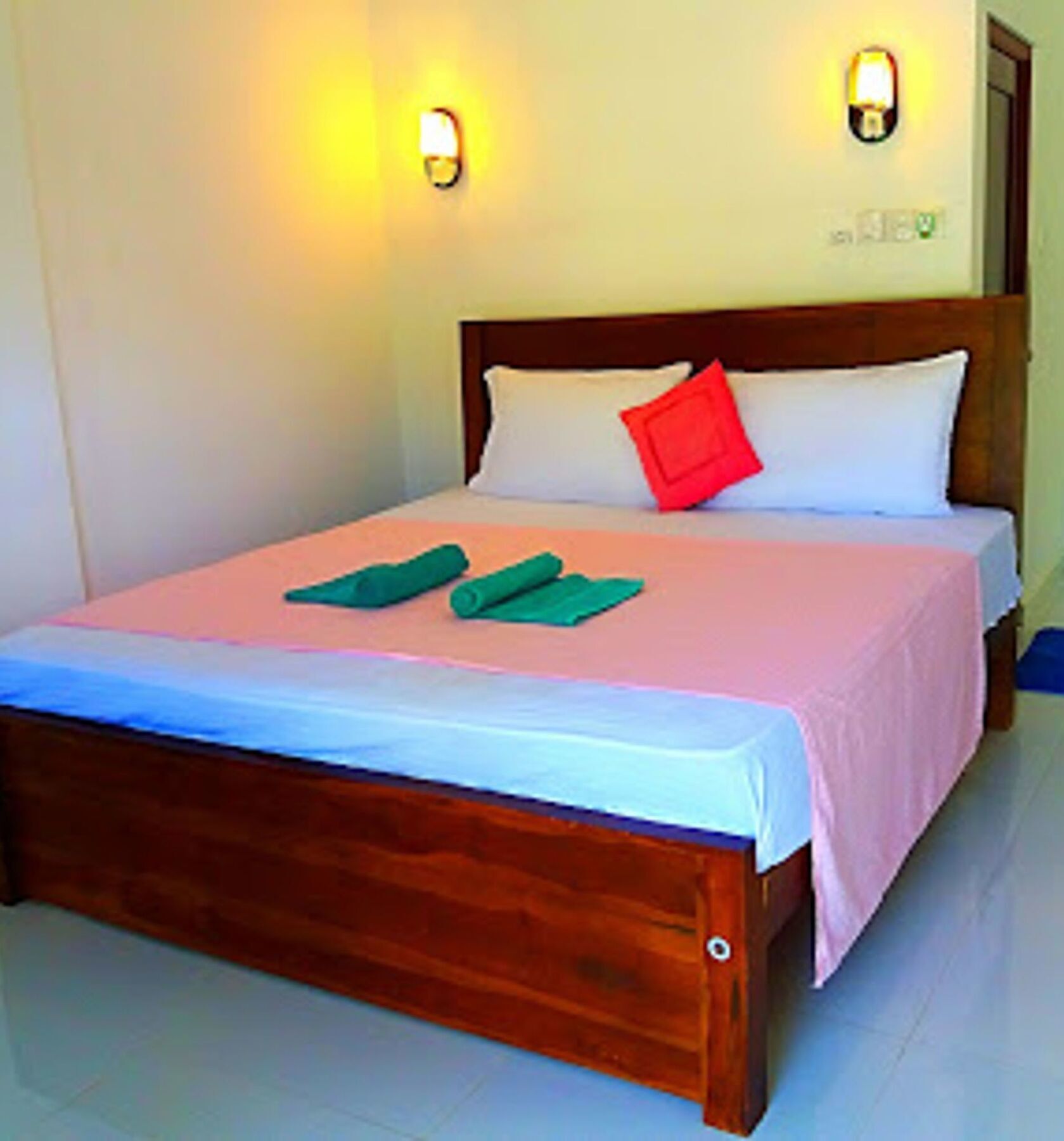 A&B Resort Negombo Kudapaduwa Εξωτερικό φωτογραφία